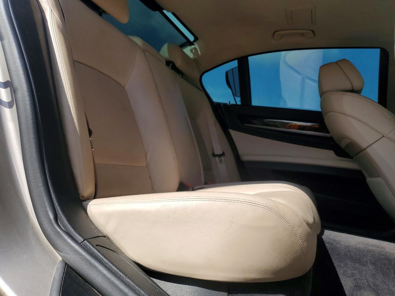 2011 BMW 750 LI photo 19