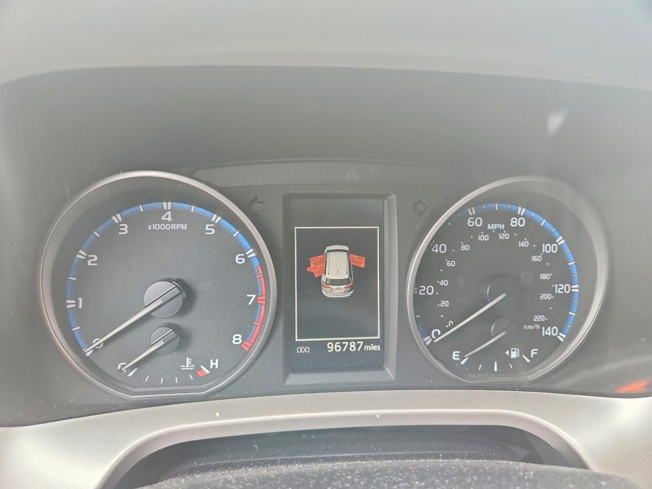 2018 TOYOTA RAV4 LE photo 25