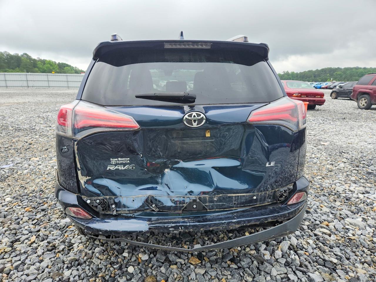 2018 TOYOTA RAV4 LE photo 16