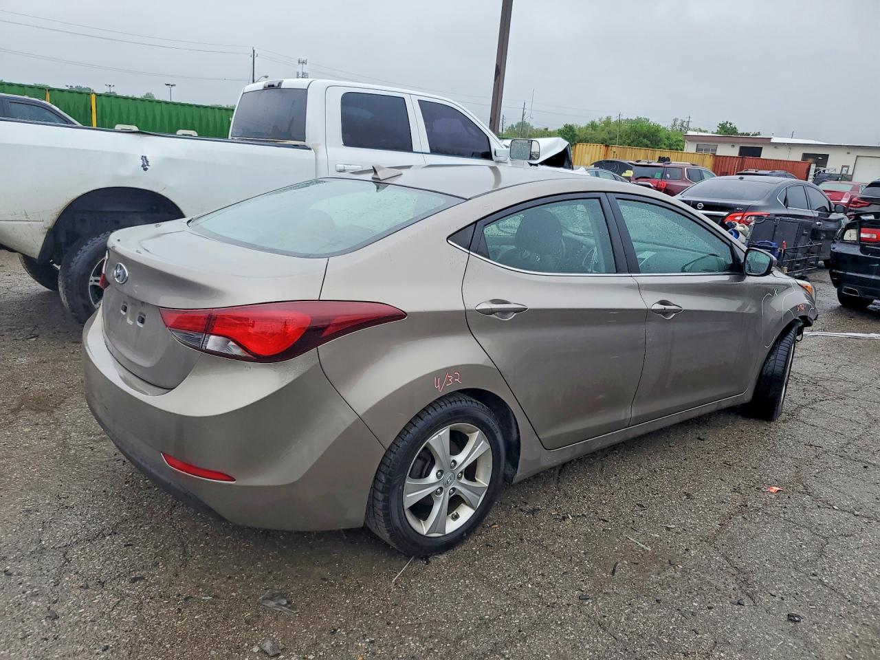 2016 HYUNDAI ELANTRA VALUE EDITION photo 5