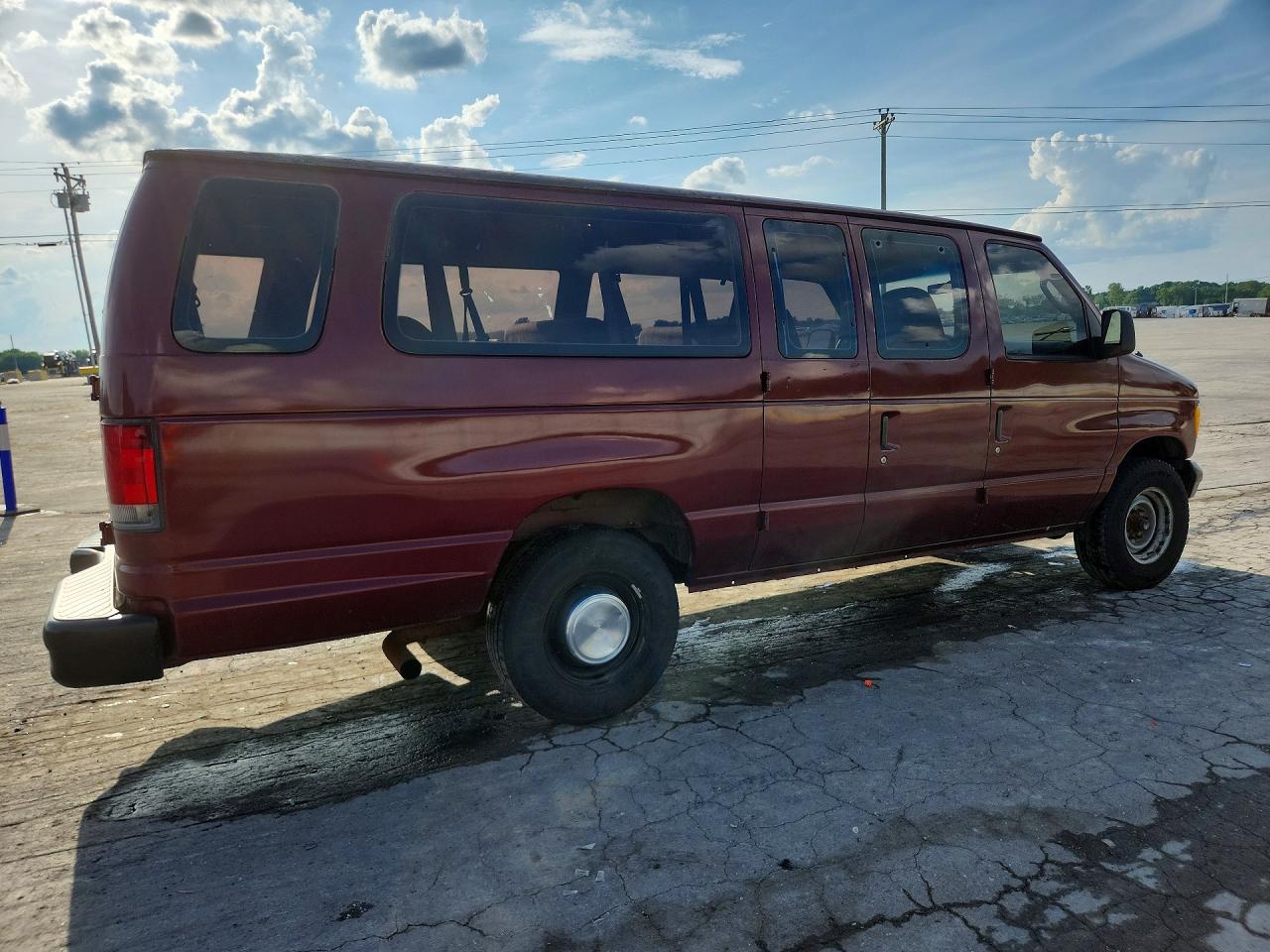 2005 FORD ECONOLINE E350 SUPER DUTY WAGON photo 5