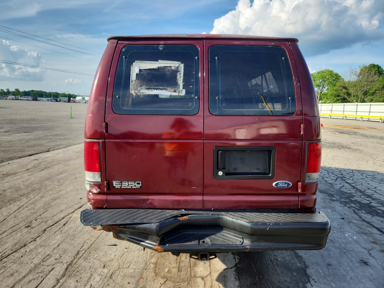 2005 FORD ECONOLINE E350 SUPER DUTY WAGON photo 11