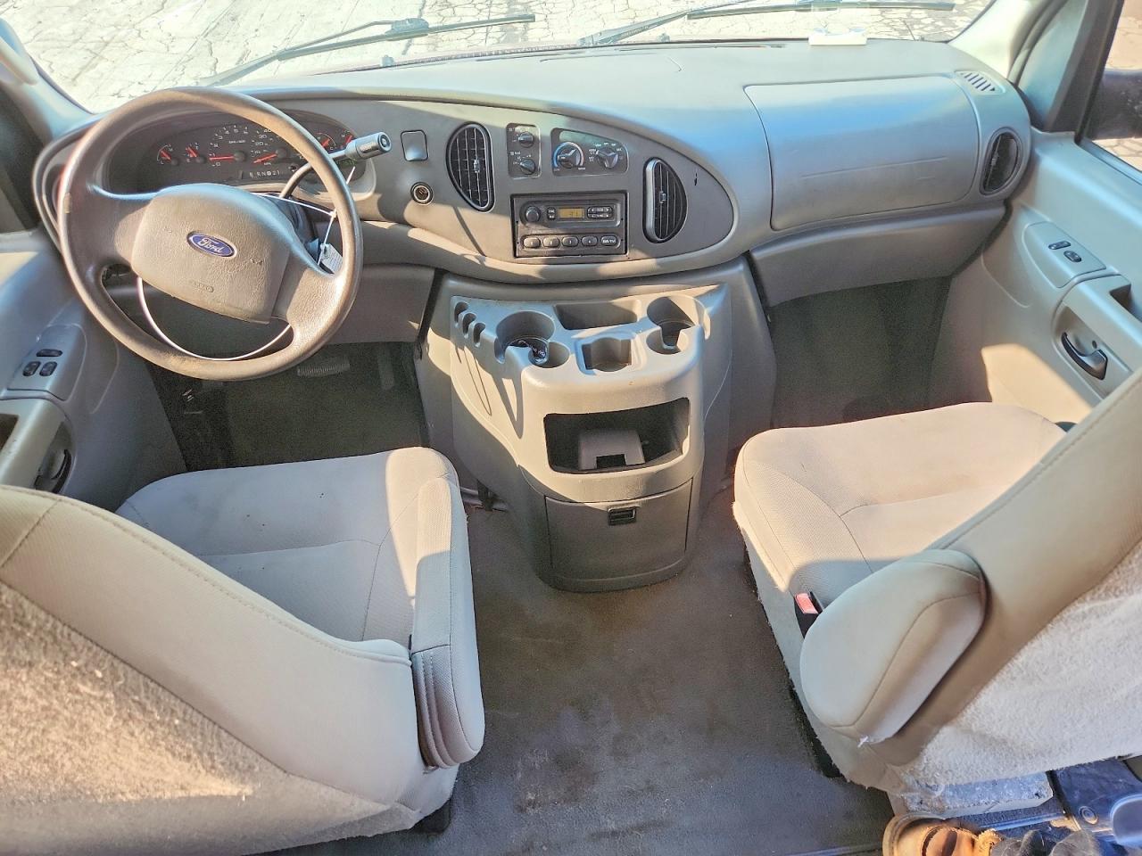 2005 FORD ECONOLINE E350 SUPER DUTY WAGON photo 15