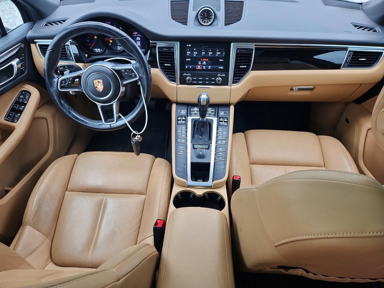 2018 PORSCHE MACAN photo 22