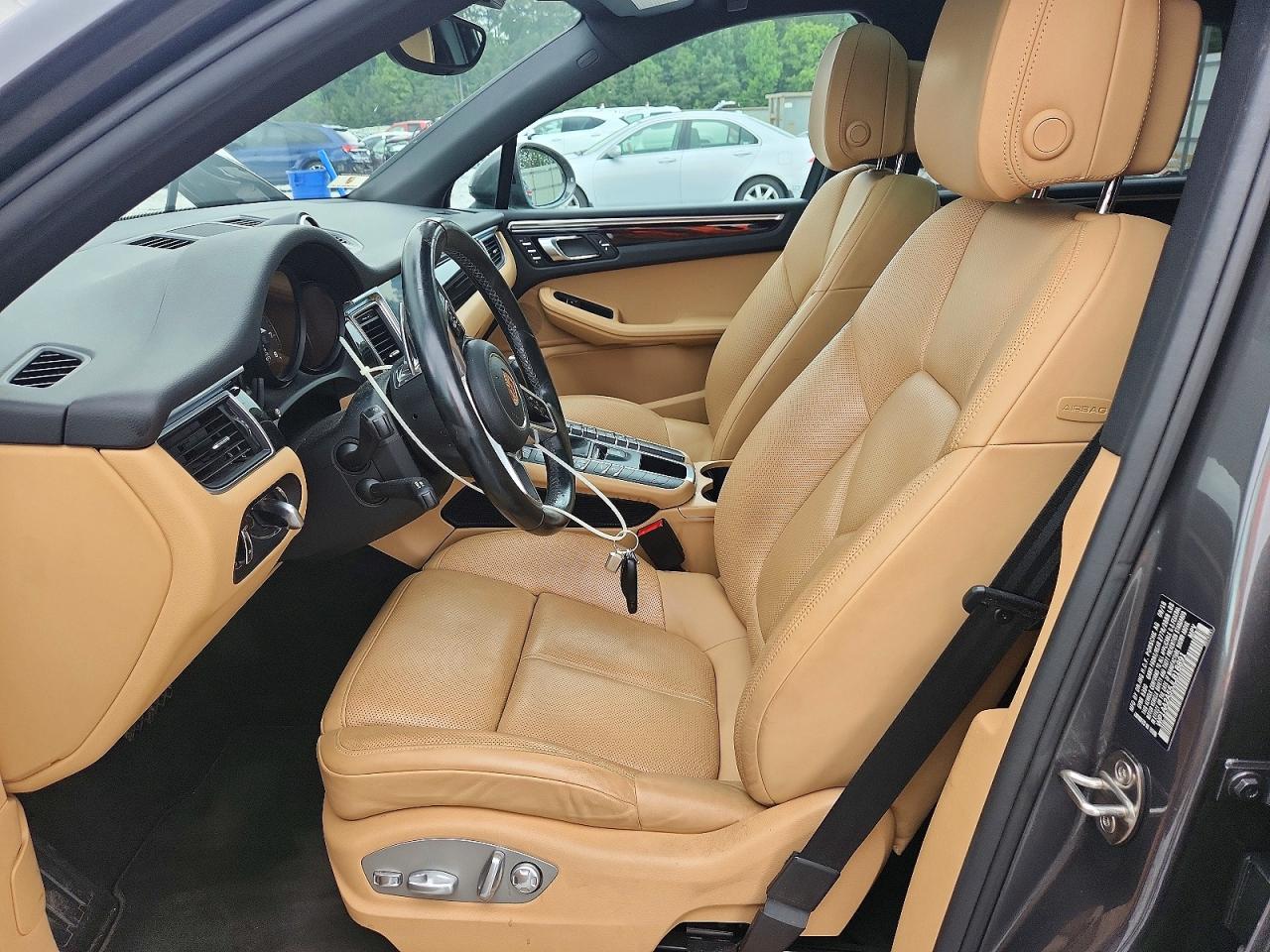 2018 PORSCHE MACAN photo 19