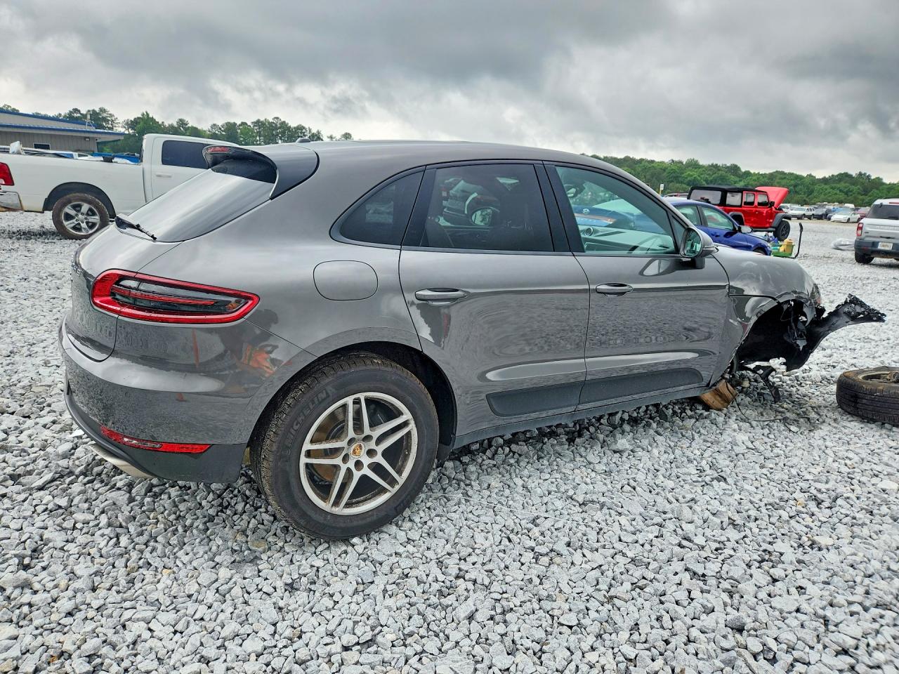 2018 PORSCHE MACAN photo 7