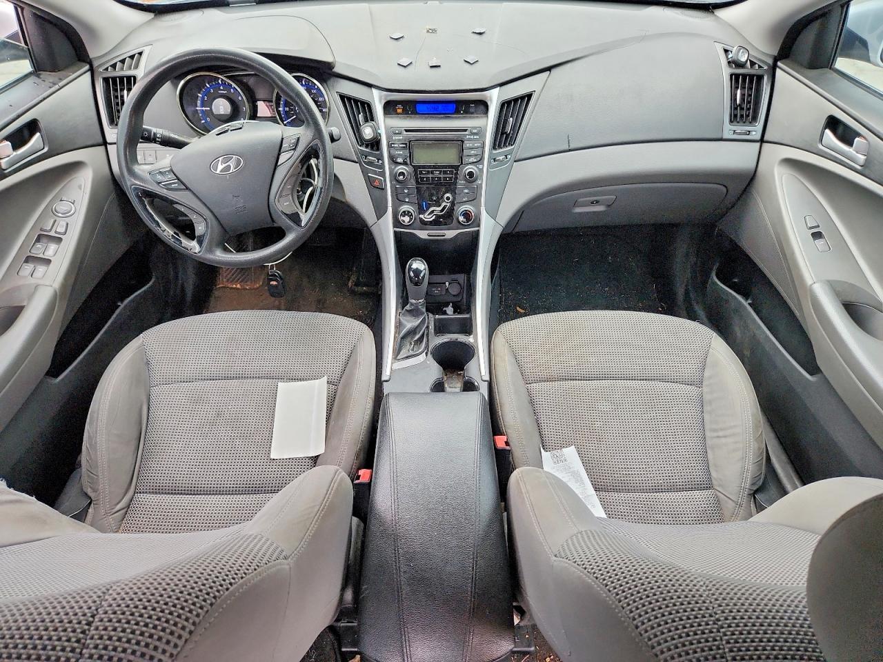 2012 HYUNDAI SONATA GLS photo 15