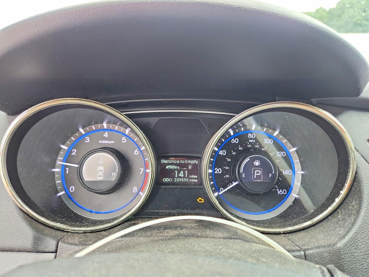 2012 HYUNDAI SONATA GLS photo 17