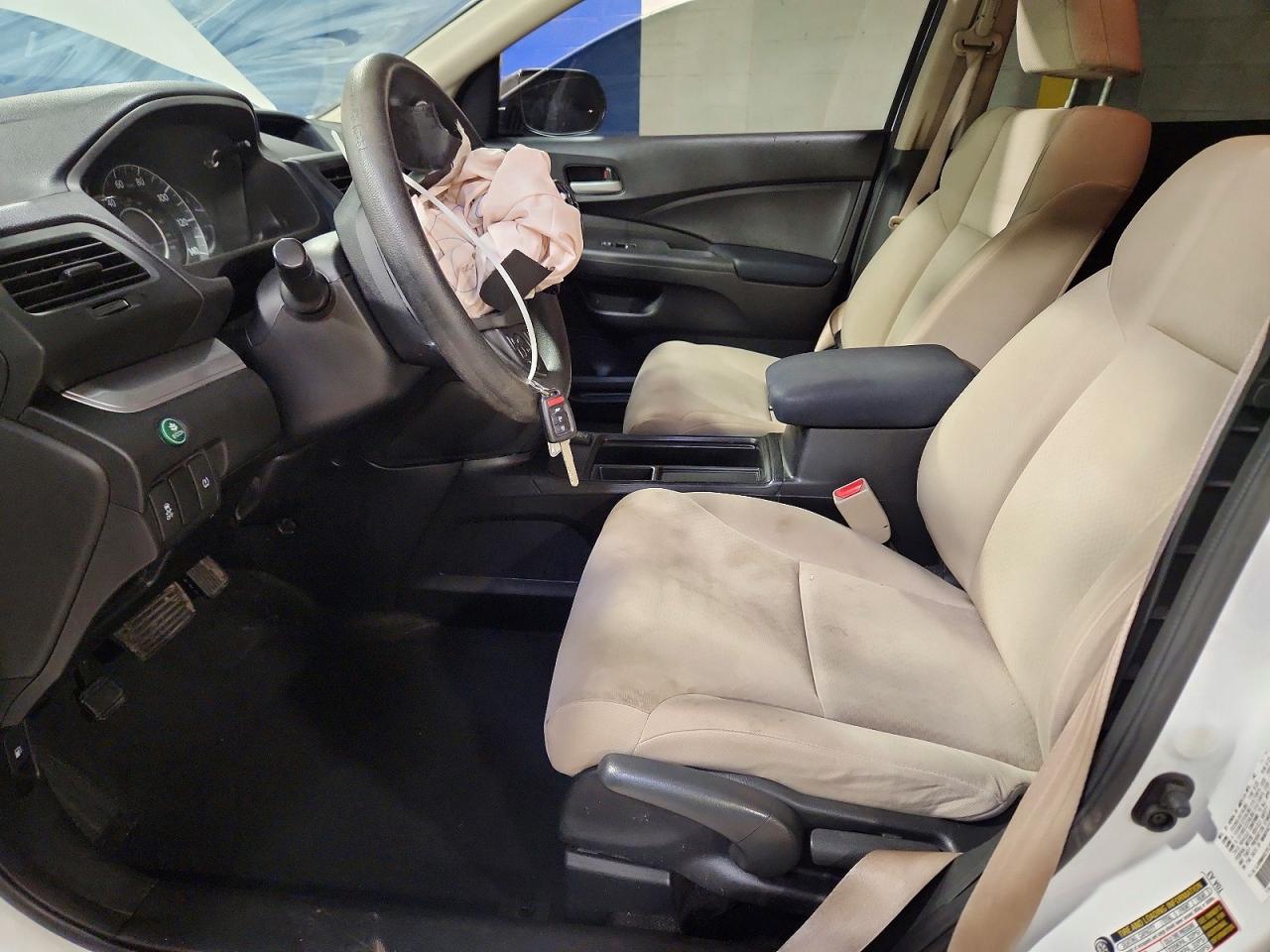 2015 HONDA CR-V LX photo 13