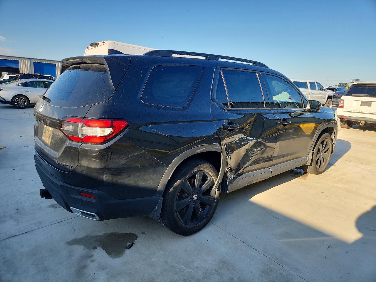 2025 HONDA PILOT BLACK photo 7