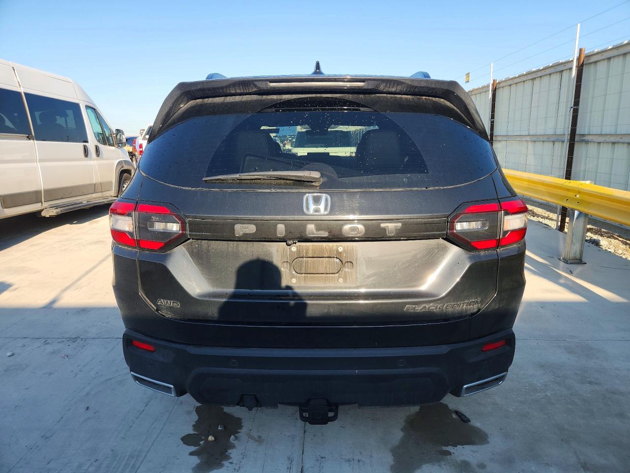 2025 HONDA PILOT BLACK photo 16