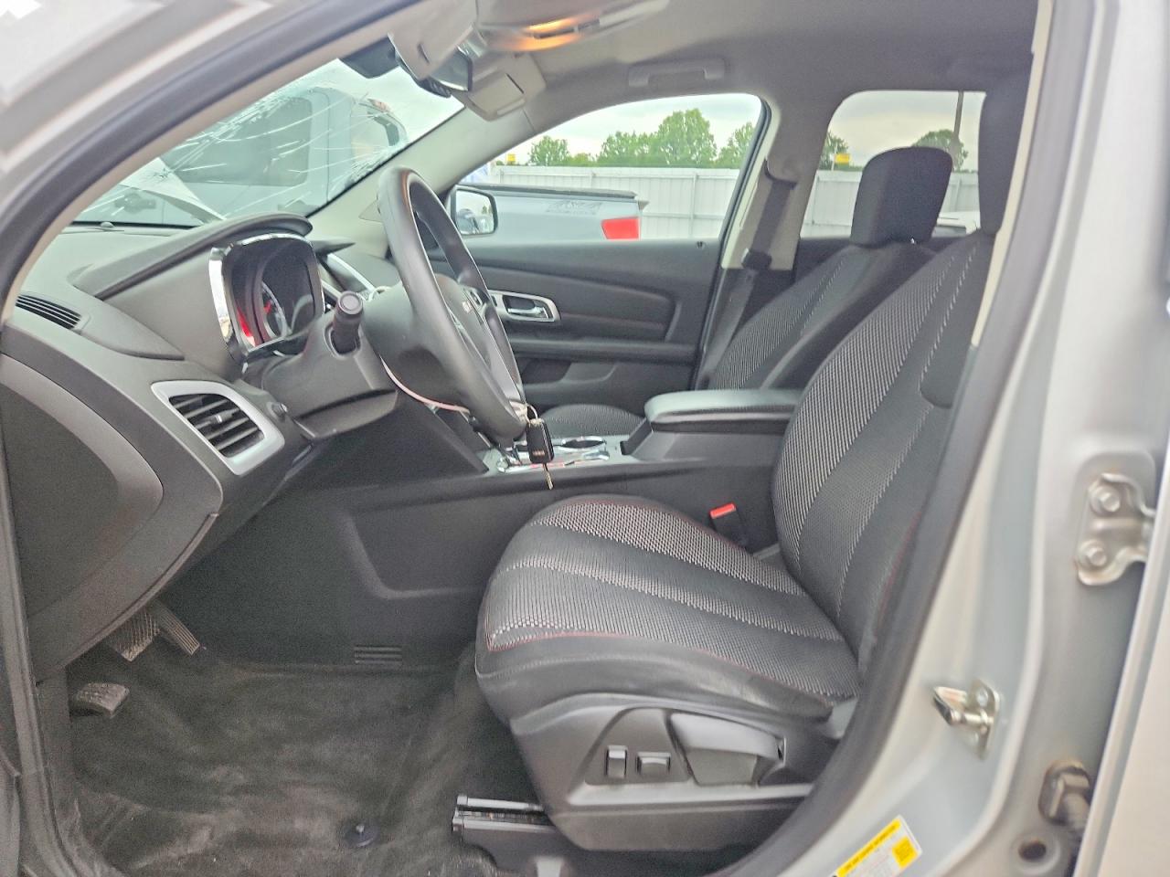 2017 GMC TERRAIN SLE photo 13