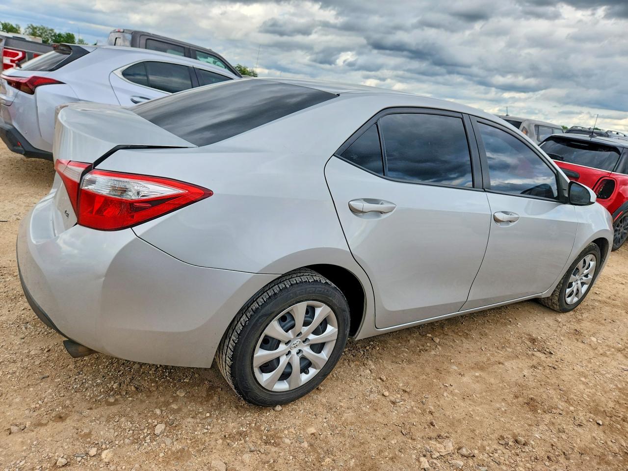 2014 TOYOTA COROLLA LE photo 5