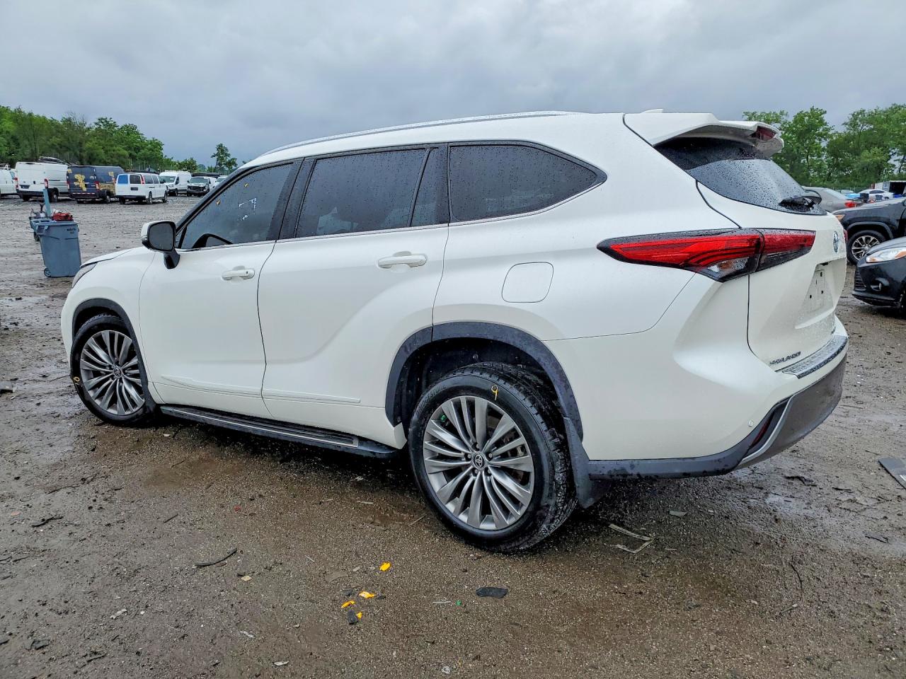2020 TOYOTA HIGHLANDER PLATINUM photo 3