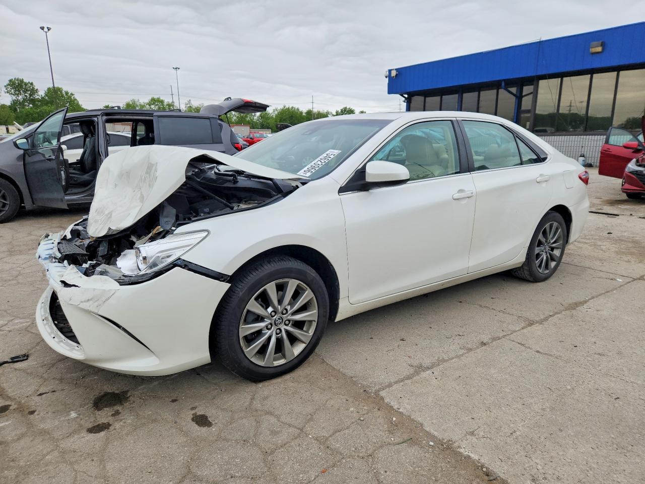 2015 TOYOTA CAMRY