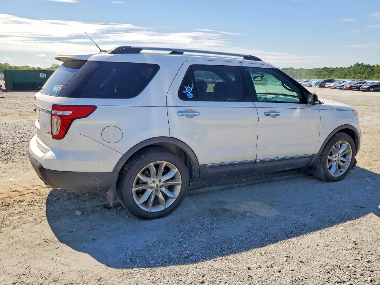 2014 FORD EXPLORER XLT photo 3
