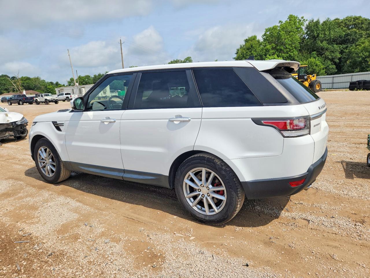 2016 LAND ROVER RANGE ROVER SPORT SE photo 4