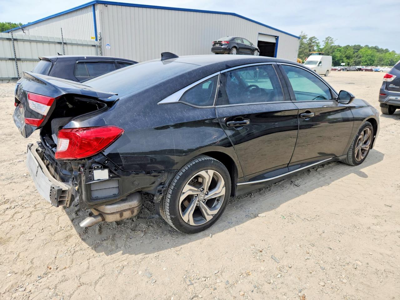 2018 HONDA ACCORD EX photo 7