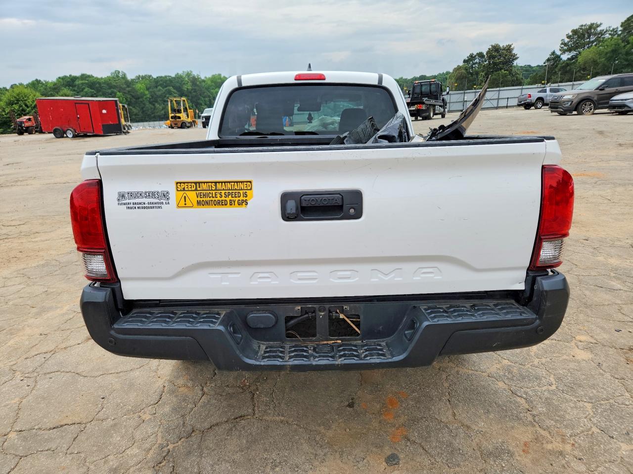 2019 TOYOTA TACOMA SR photo 11