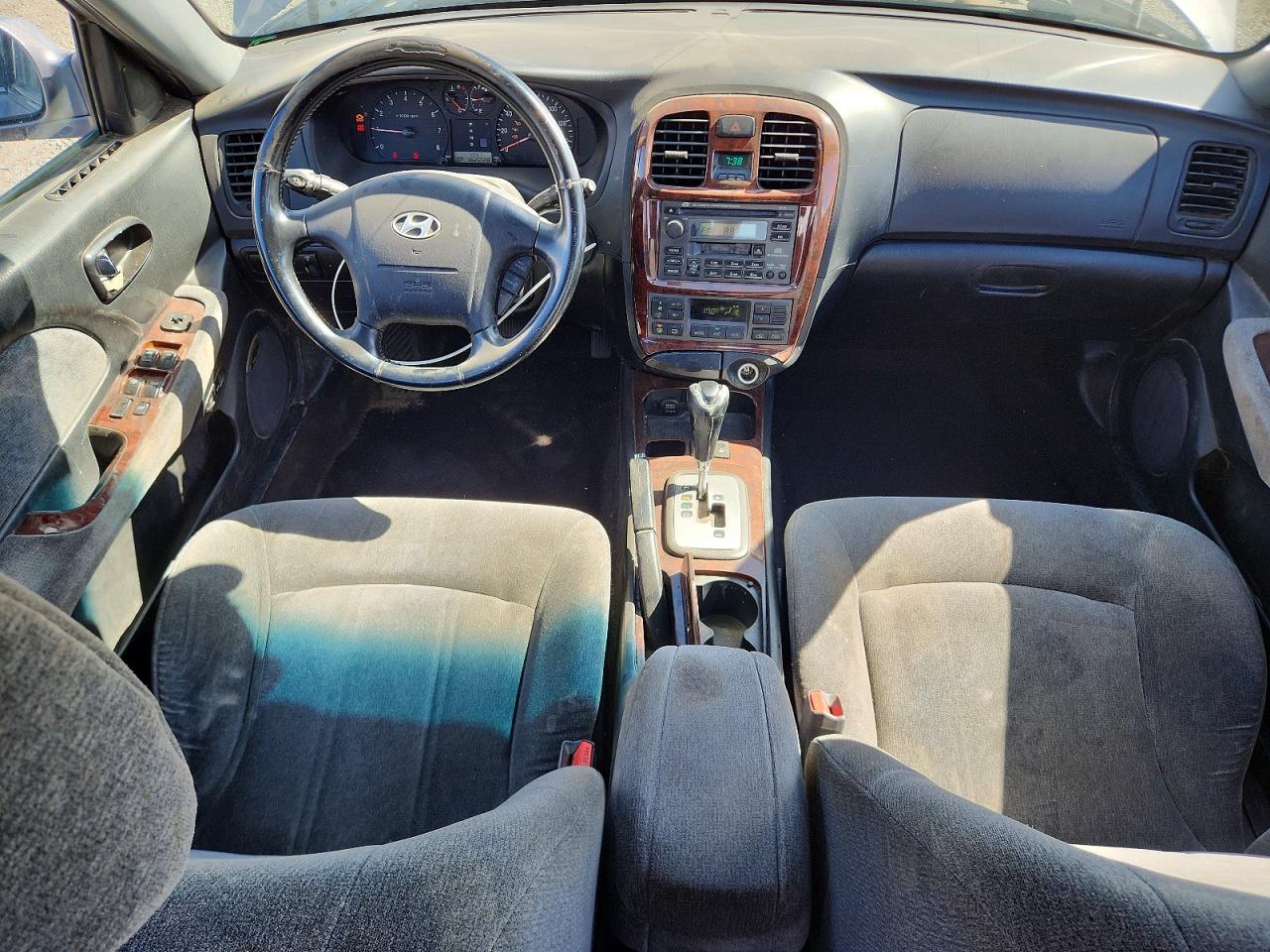 2005 HYUNDAI SONATA GLS photo 22