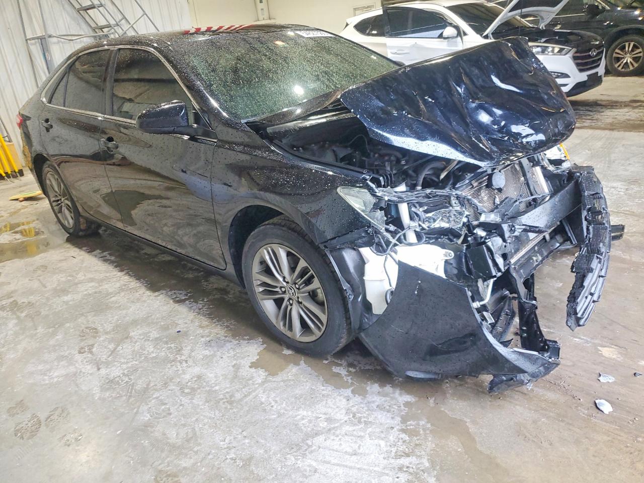 2016 TOYOTA CAMRY SE photo 10