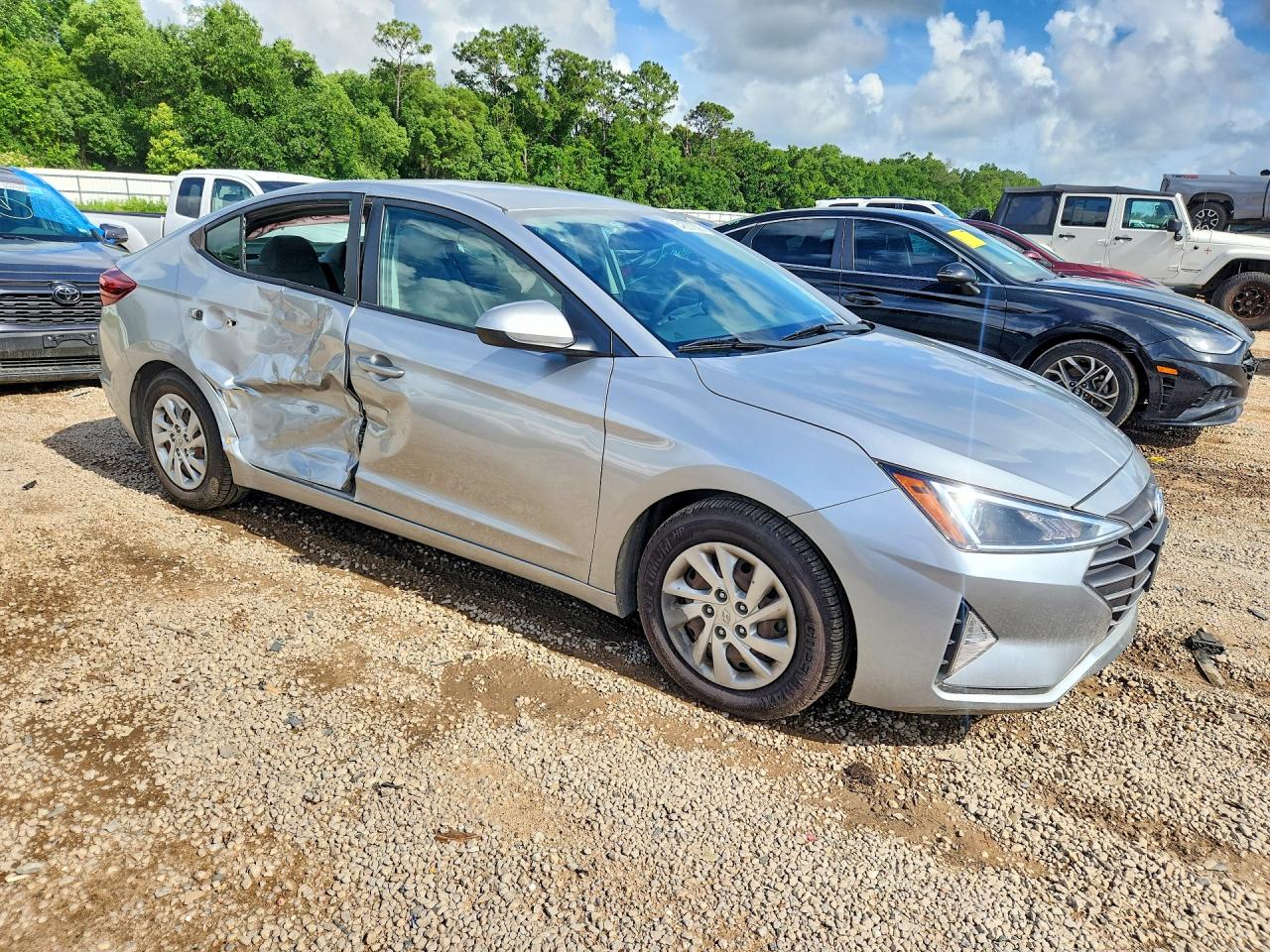 2020 HYUNDAI ELANTRA SE photo 7