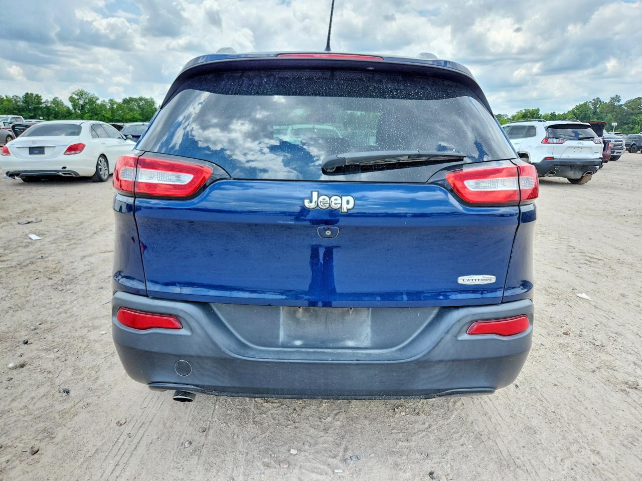 2018 JEEP CHEROKEE LATITUDE photo 11