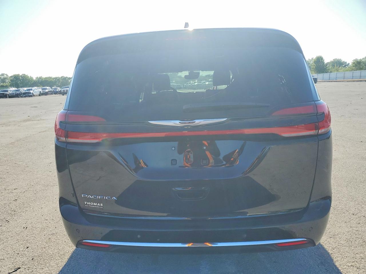 2026 CHRYSLER PACIFICA SELECT photo 6