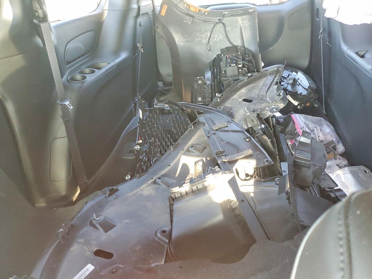 2026 CHRYSLER PACIFICA SELECT photo 13