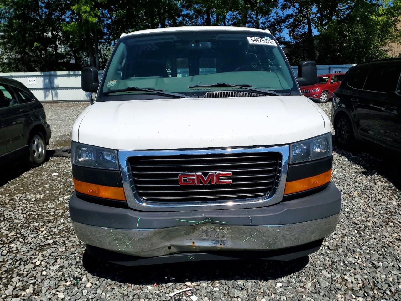 2018 GMC SAVANA 2500 DELIVERY VAN photo 13