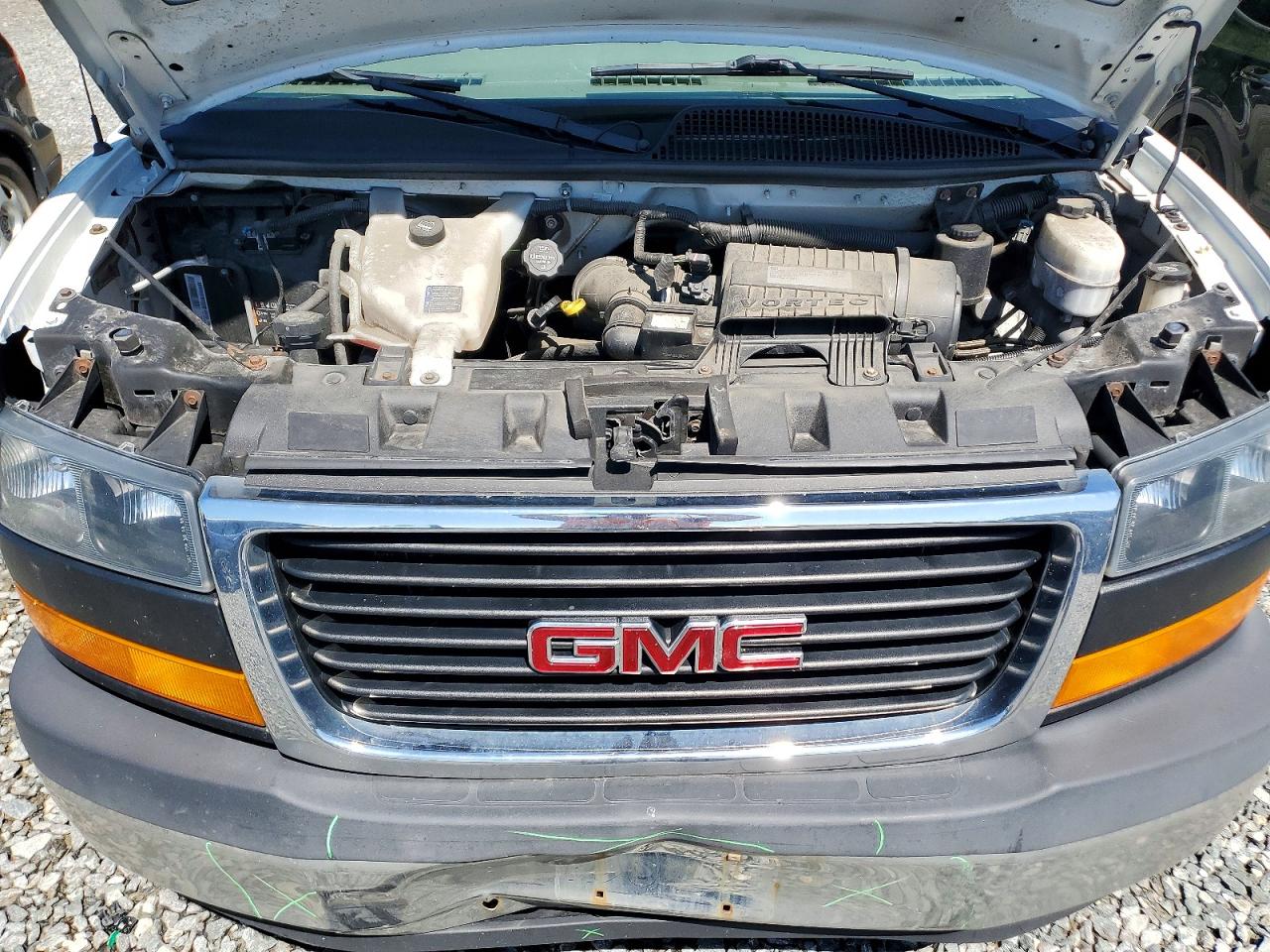 2018 GMC SAVANA 2500 DELIVERY VAN photo 34