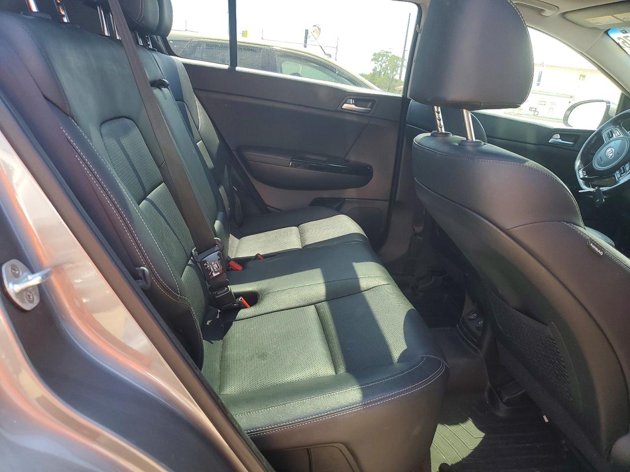 2018 KIA SPORTAGE SX photo 21