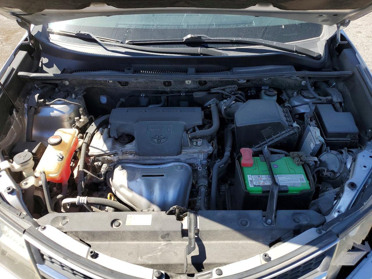 2015 TOYOTA RAV4 XLE photo 34
