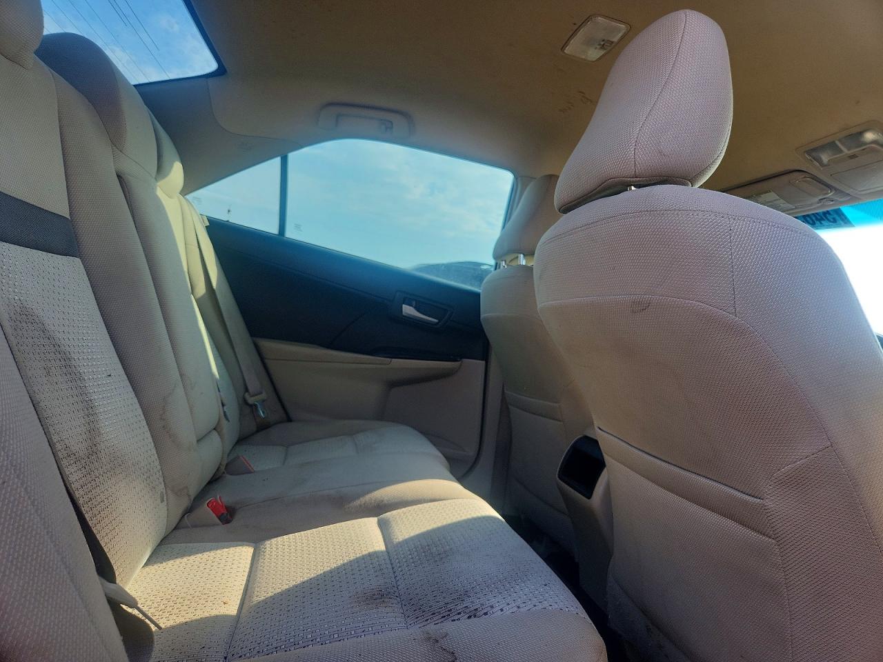 2014 TOYOTA CAMRY LE photo 19