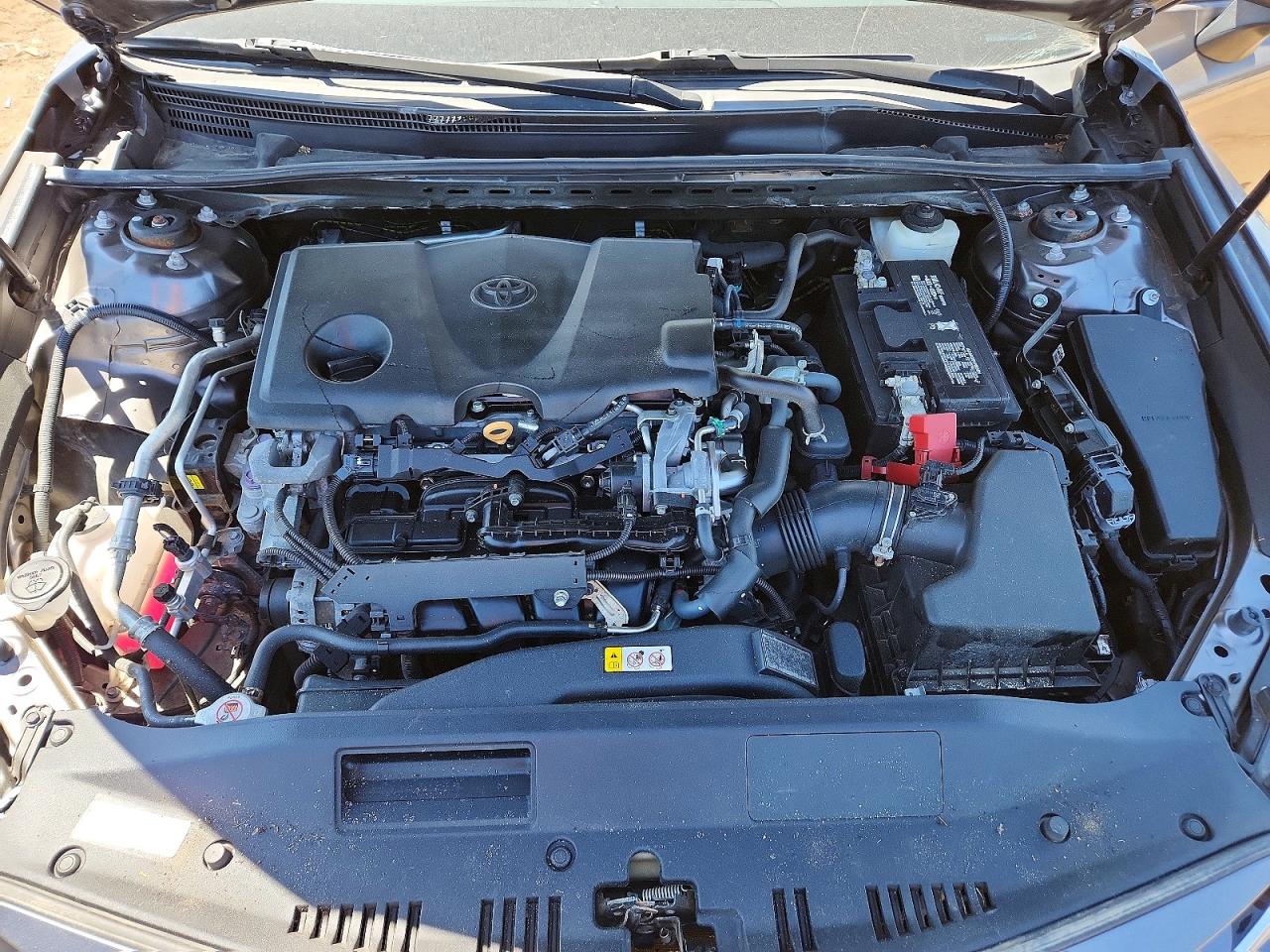 2018 TOYOTA CAMRY LE photo 11