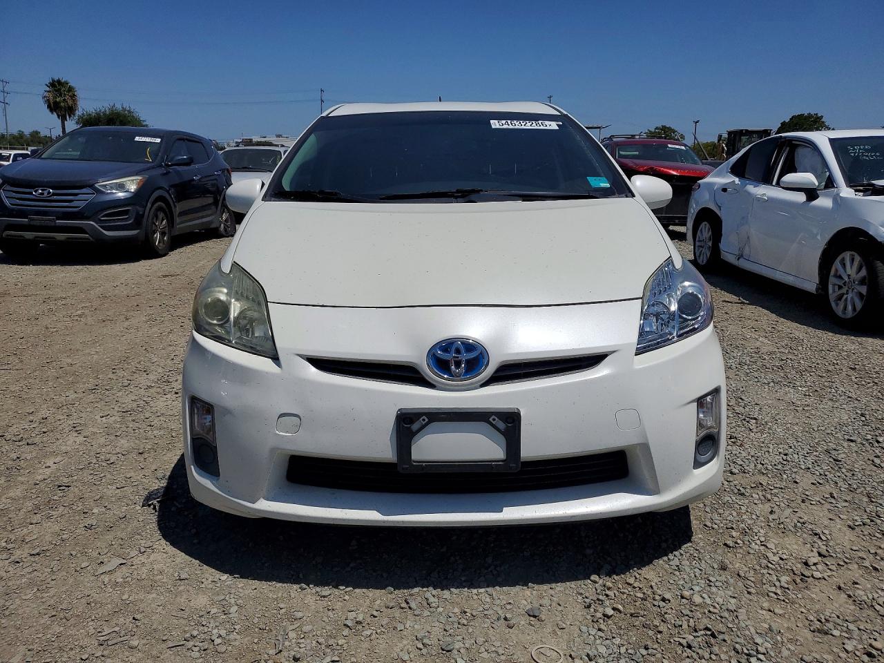 2011 TOYOTA PRIUS TWO photo 9