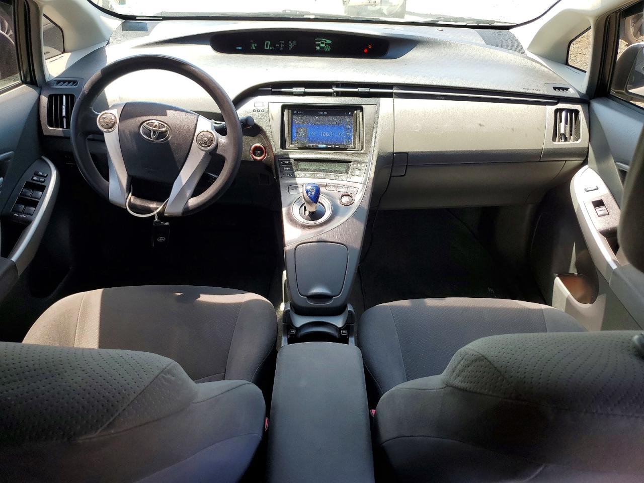 2011 TOYOTA PRIUS TWO photo 15