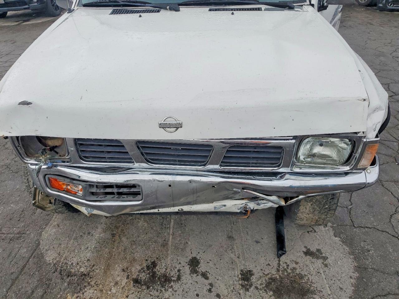 1995 NISSAN TRUCK XE photo 31