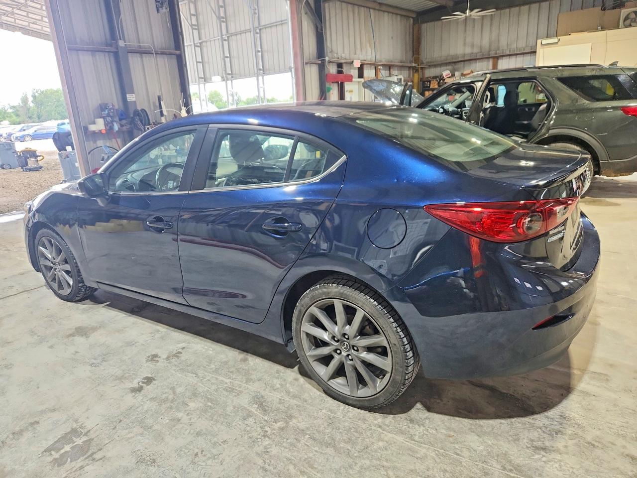2018 MAZDA 3 TOURING photo 4