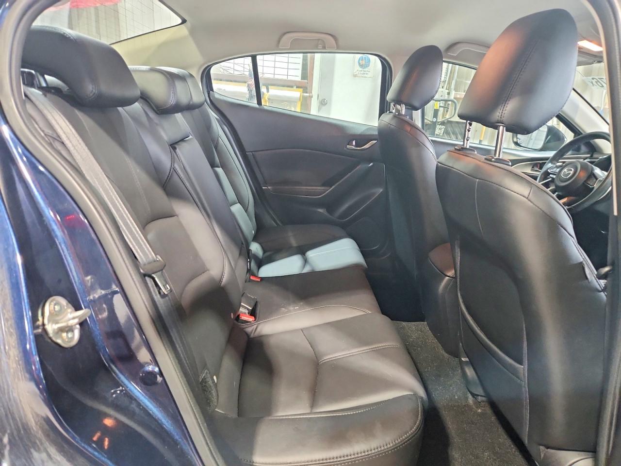 2018 MAZDA 3 TOURING photo 28