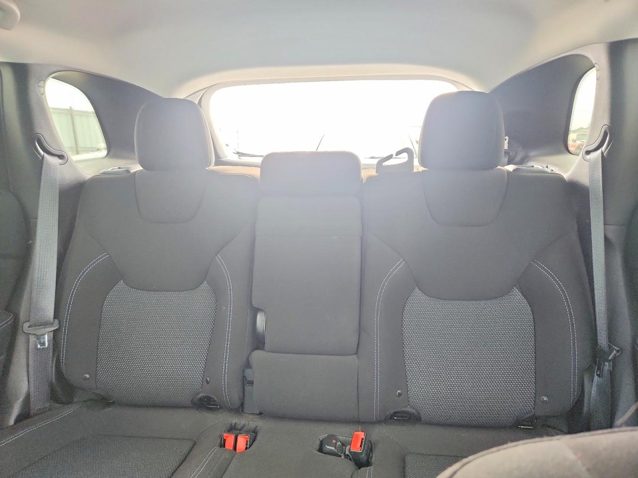 2019 JEEP CHEROKEE LATITUDE photo 28