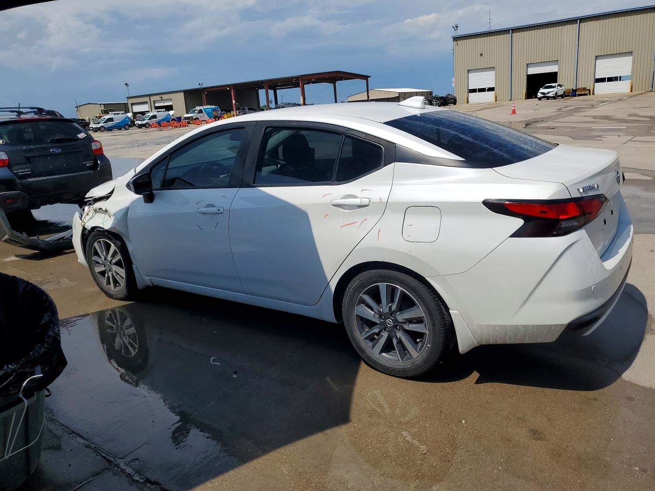 2020 NISSAN VERSA SV photo 4