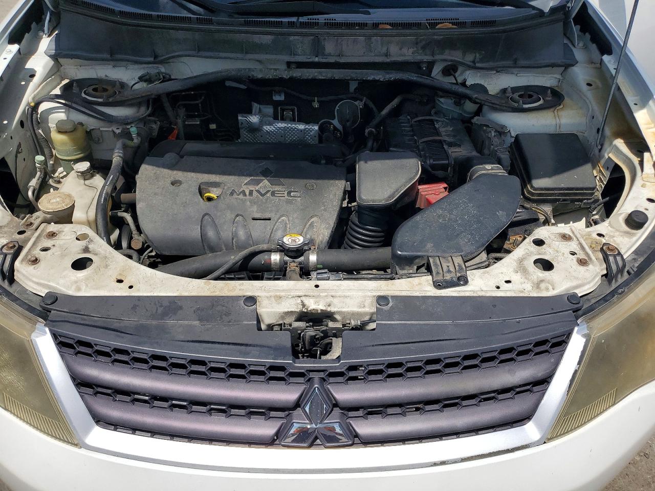 2009 MITSUBISHI OUTLANDER SE photo 23