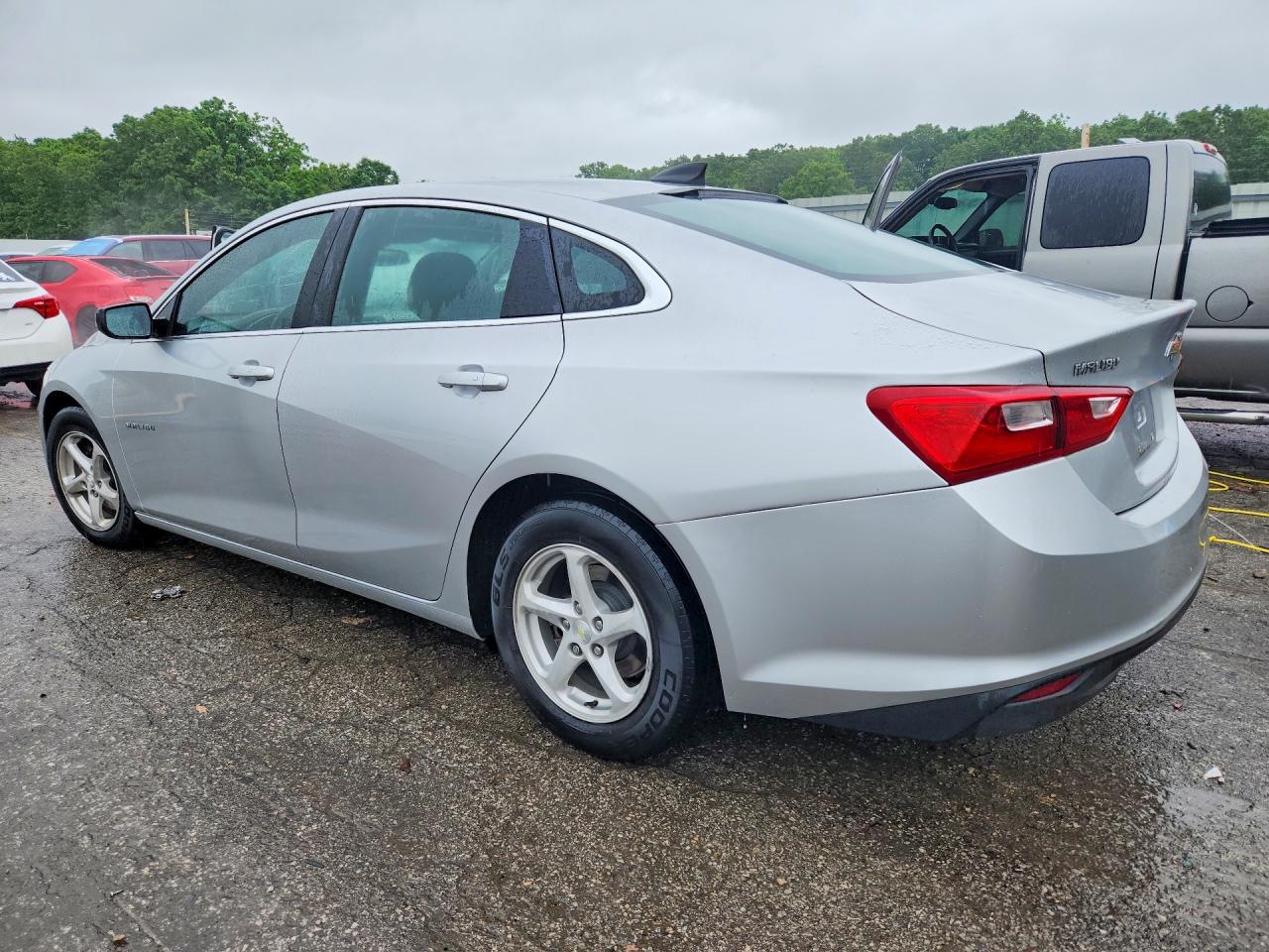 2016 CHEVROLET MALIBU LS photo 4