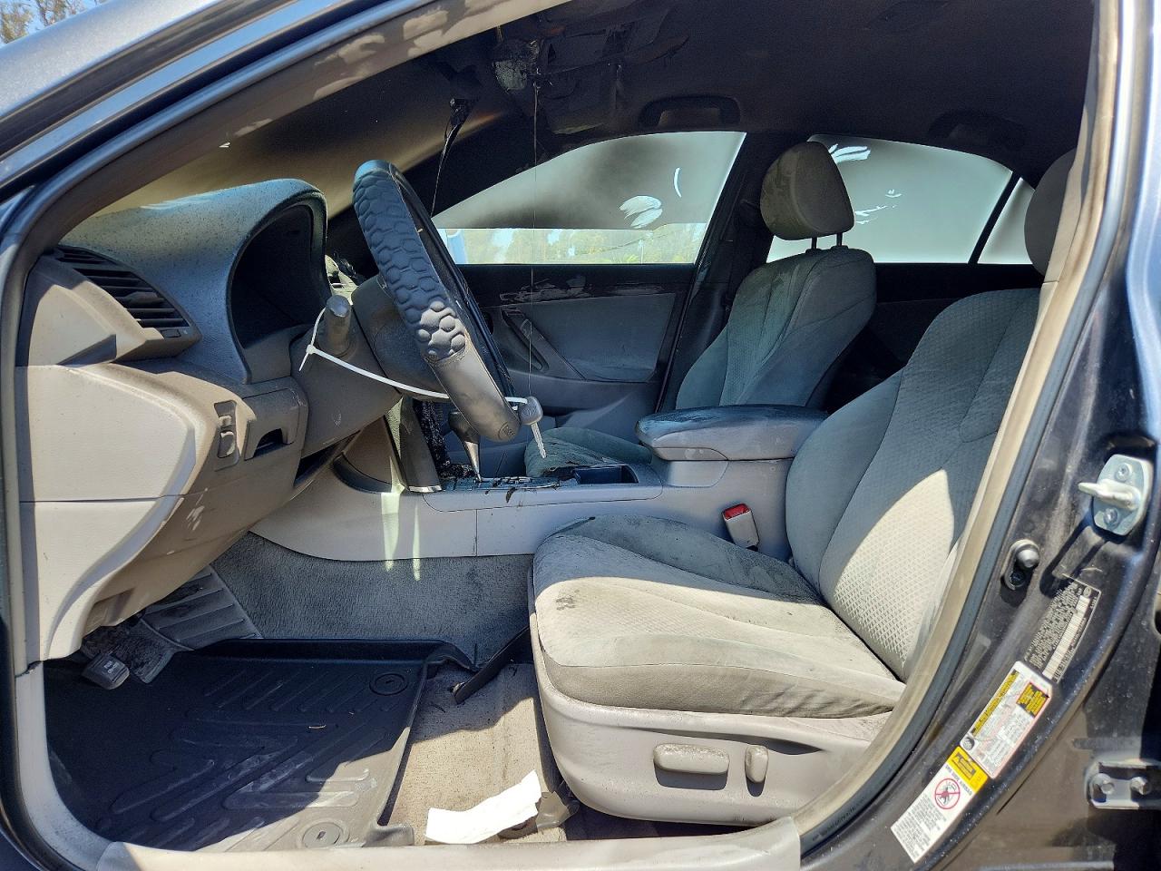 2009 TOYOTA CAMRY LE photo 7