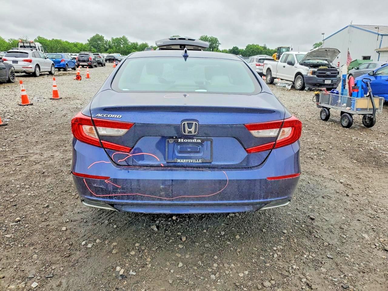 2020 HONDA ACCORD LX photo 11