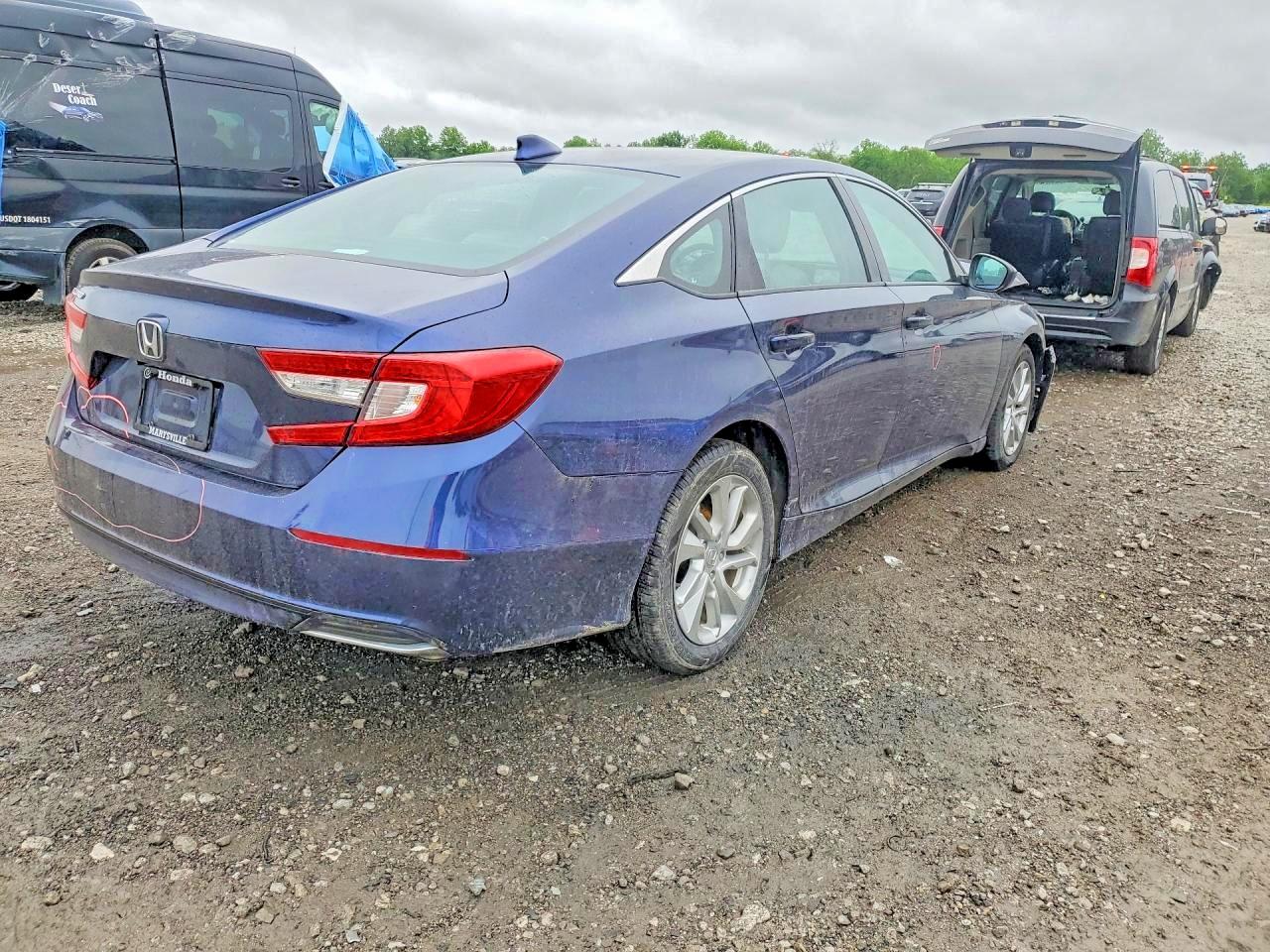 2020 HONDA ACCORD LX photo 5