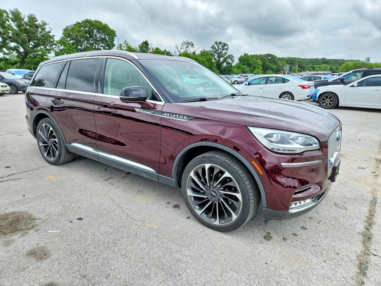 2021 LINCOLN AVIATOR RESERVE photo 10