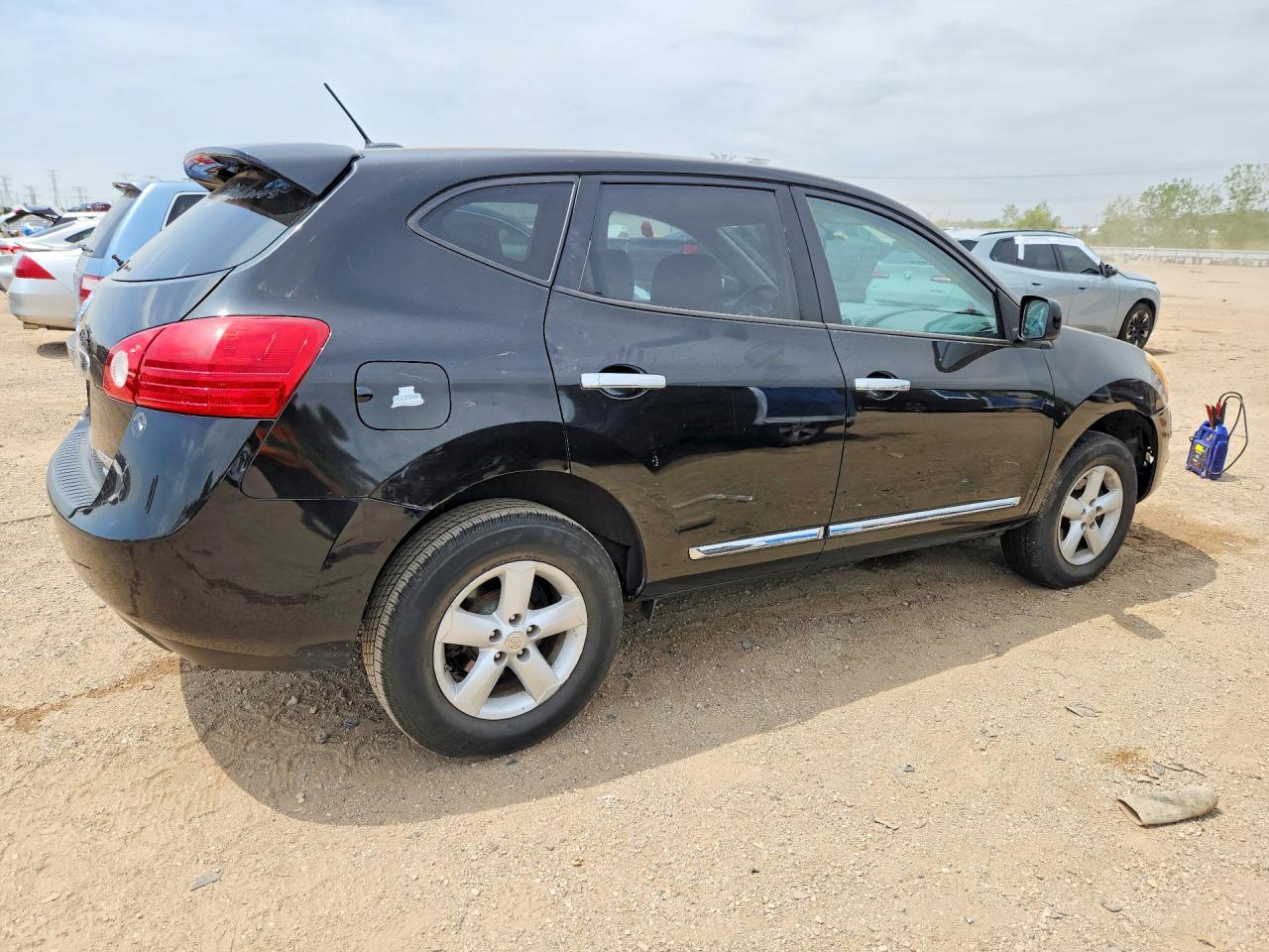 2013 NISSAN ROGUE S photo 3