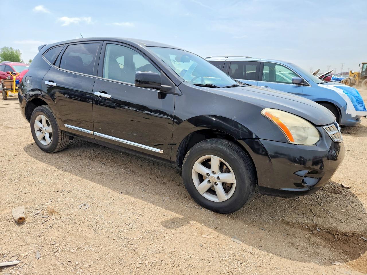 2013 NISSAN ROGUE S photo 4